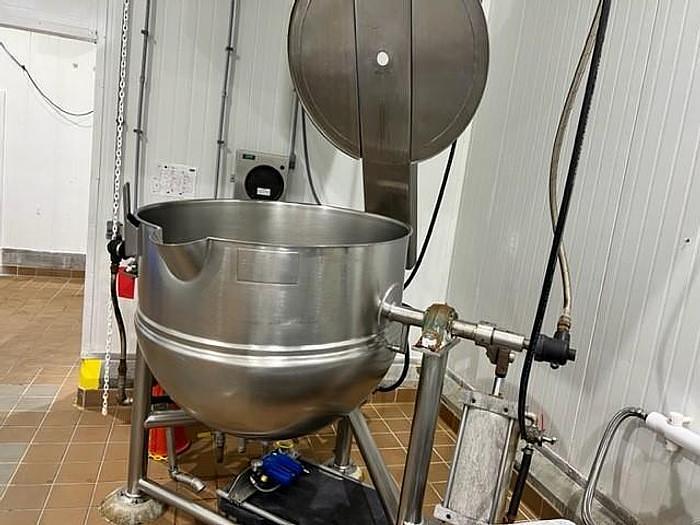 Used 150 GALLON LEE TILTING KETTLE - S/S - 90 PSI JACKET