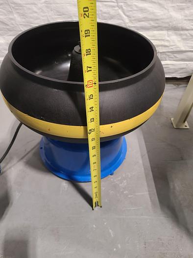 Used Vibratory Tumbler Finishing Machine