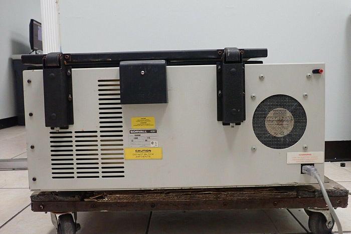 Used Du Pont Sorvall Model T6000B Benchtop Centrifuge with Rotor & Buckets