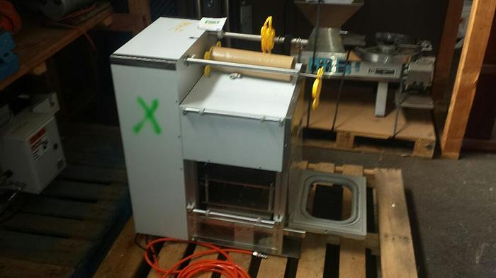 Used Sealer, Tray, Packaging Center, Supersealer, Mdl ET900L, #C740311