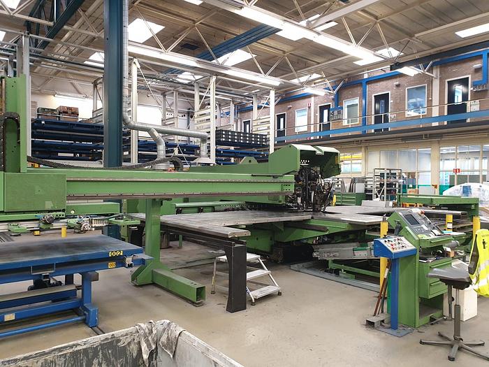 Gebruikt 2000 Trumpf Trumatic 600 L 1600