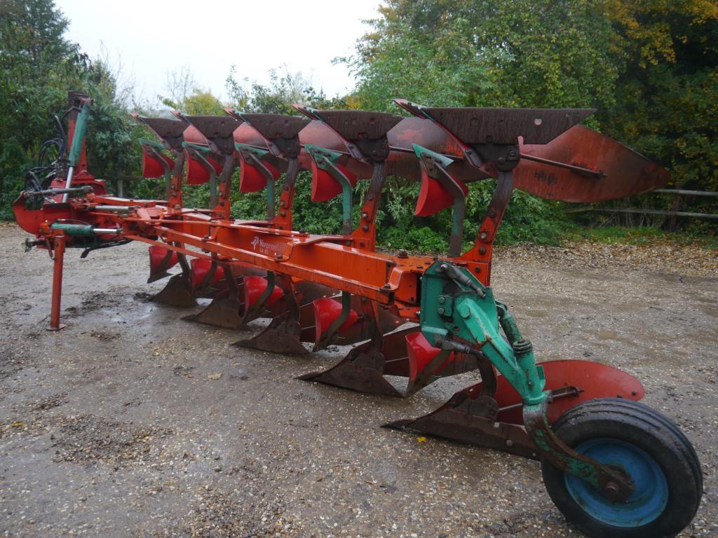 Used Kverneland LD85-240 Plough