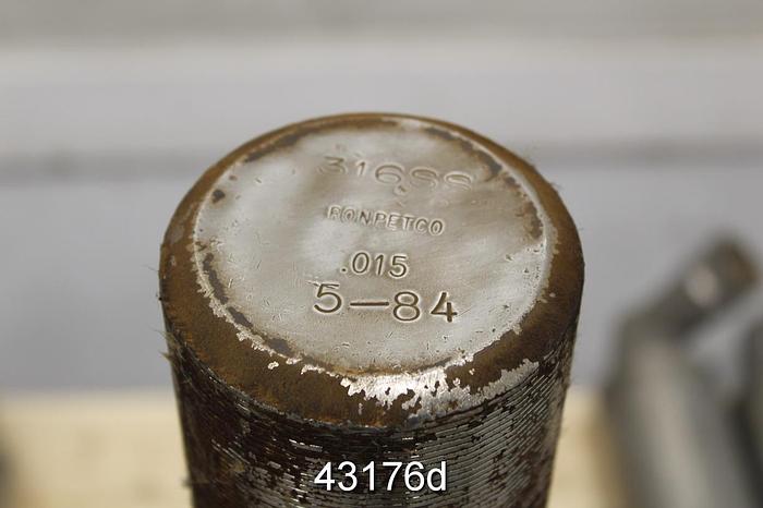 Used Ronningen Petter 3 Bank Manual Stainless Steel Canister Filter, .015" Slots #43176