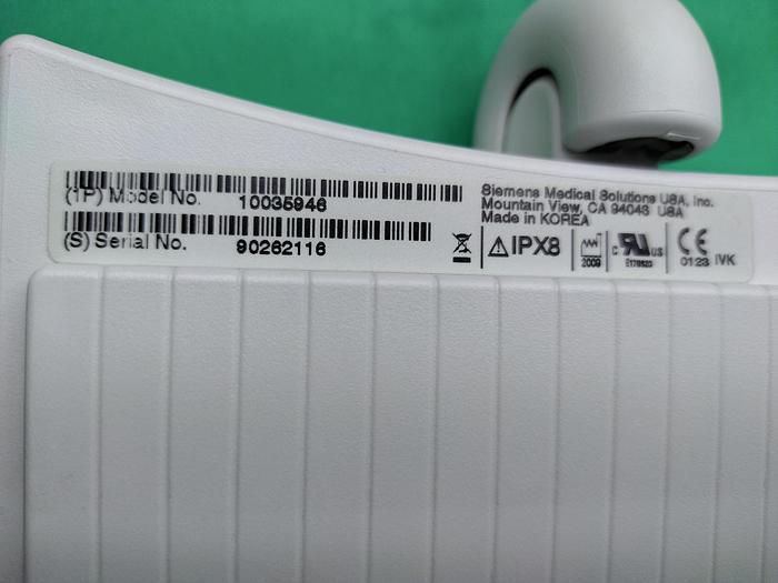 Gebraucht Siemens Acuson S2000 Ultraschallgerät mit Sonde, Farbdrucker und DVD Brenner