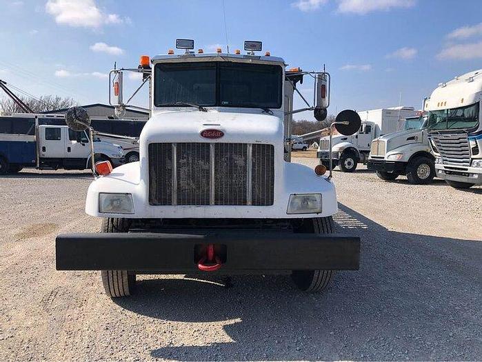Used 2002 Peterbilt 330 roll back