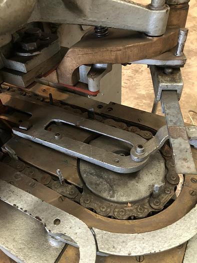 Used METAL BOX MB6 Vacuum CAN SEAMER