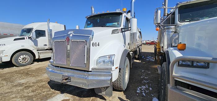 Used LOW HOUR MILEAGE KENWORTH VACUUM TRUCK