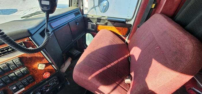 Used MANITEX CRANE 45110T 45 TON LOW MILEAGE