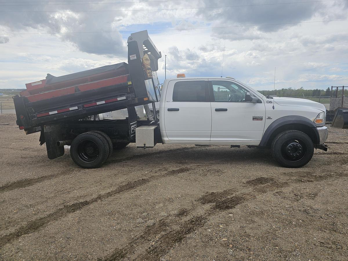 Used RAM  5500 dump truck