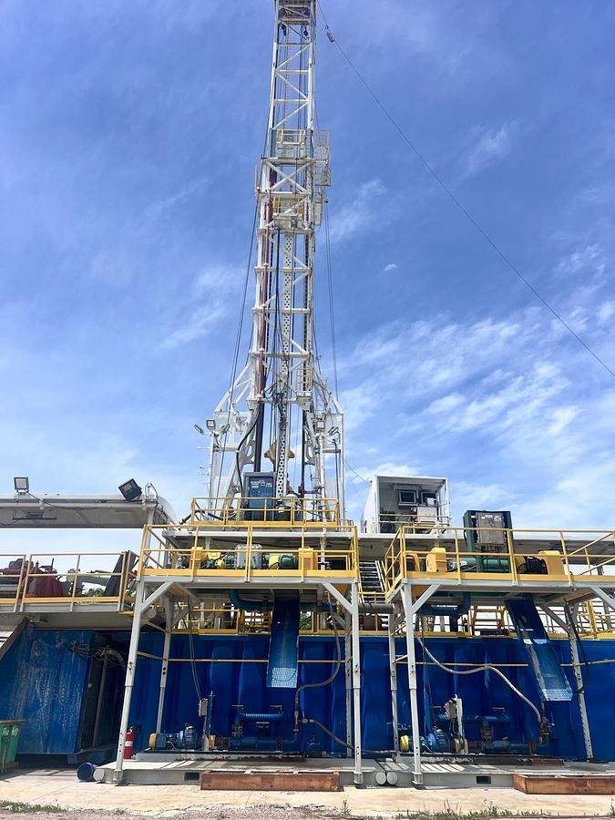 Used TELE TRIPLE CYBER WALKING DRILLING RIG