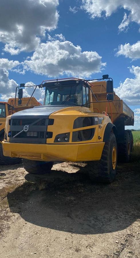 Used CONTRUCTION EQUIPMENT PACKAGE  " WILL SEPARATE " EXCAVATORS , DOZERS , ROCK TRUCKS