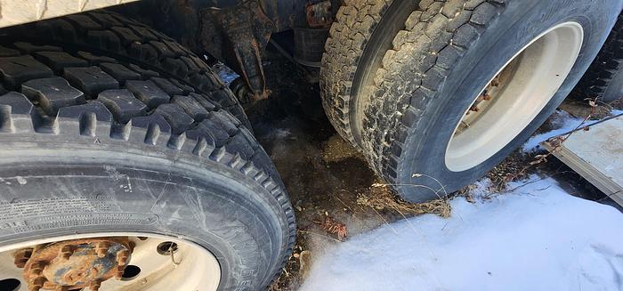 Used MANITEX CRANE 45110T 45 TON LOW MILEAGE