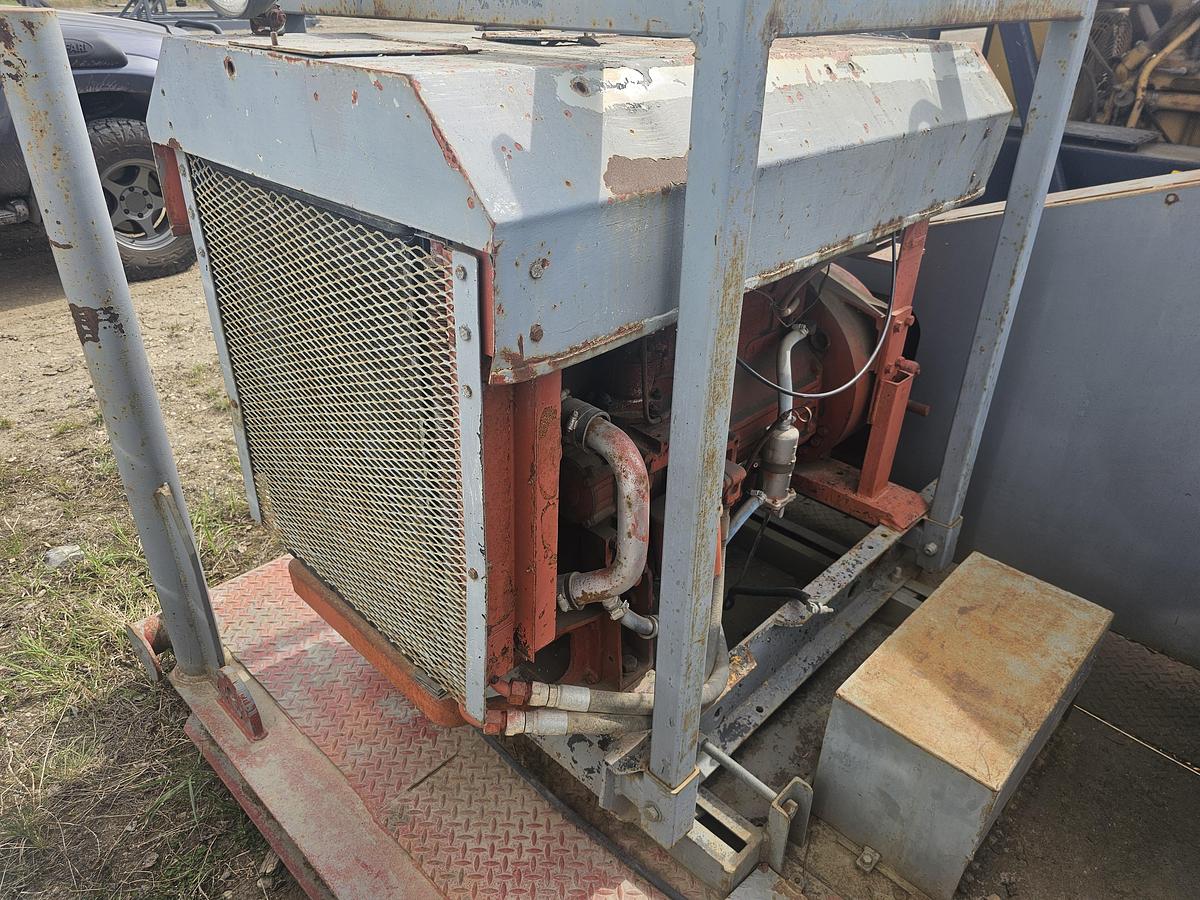 Used FLUID PUMP J16 TRIPLEX HELI PORTABLE