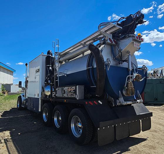 Used BRAND NEW PETERBILT HYDROVAC 8X6