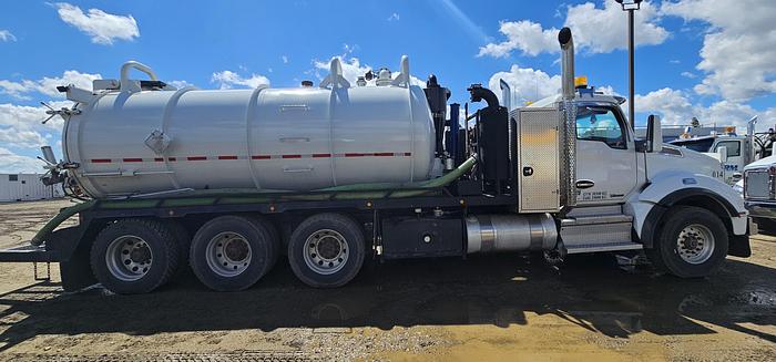 Used LOW HOUR MILEAGE KENWORTH VACUUM TRUCK