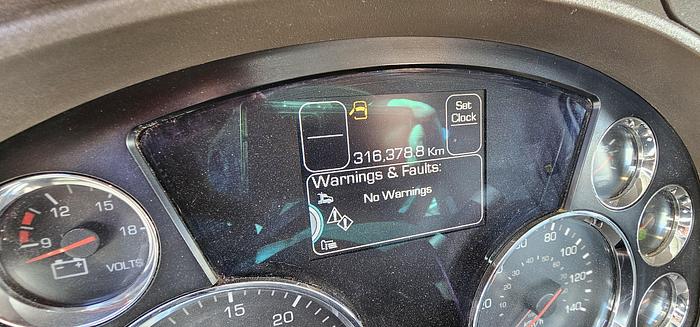 Used LOW HOUR MILEAGE KENWORTH VACUUM TRUCK