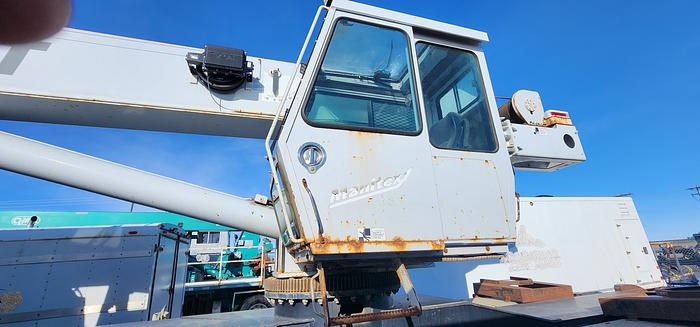 Used MANITEX CRANE 45110T 45 TON LOW MILEAGE