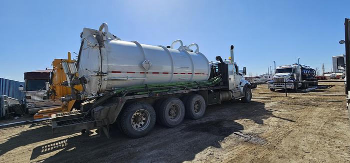 Used LOW HOUR MILEAGE KENWORTH VACUUM TRUCK