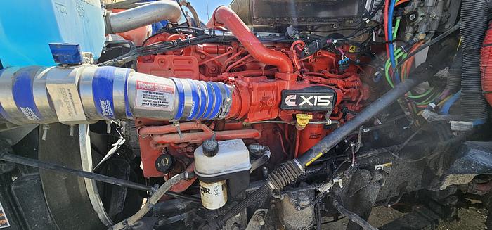 Used 2023 Kenworth T880 semi vac package