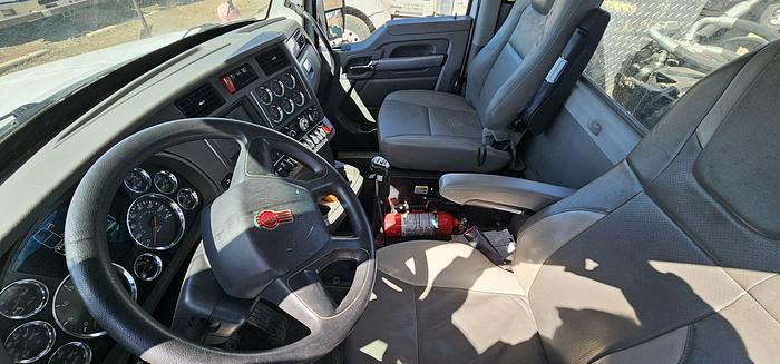 Used LOW HOUR MILEAGE KENWORTH VACUUM TRUCK