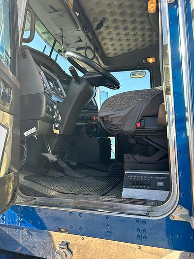 Used HARD TO FIND TANDEM TRI T800 4596T PICKER TRUCK AND HIGHBOY