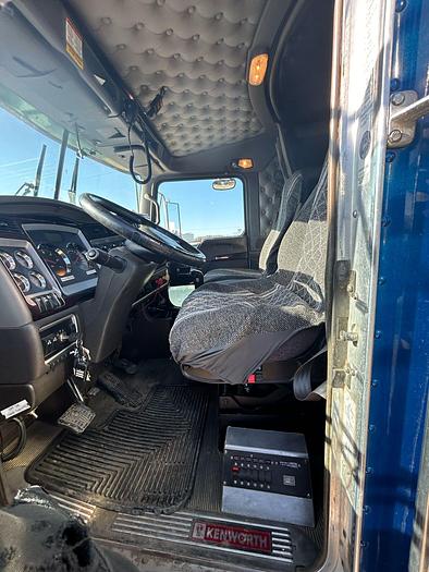 Used HARD TO FIND TANDEM TRI T800 4596T PICKER TRUCK AND HIGHBOY