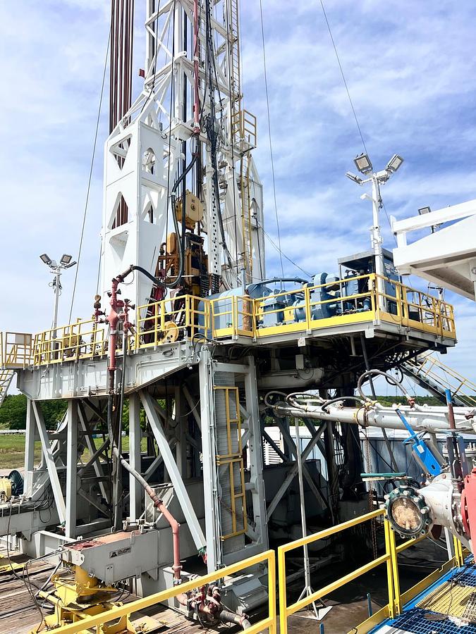 Used TELE TRIPLE CYBER WALKING DRILLING RIG