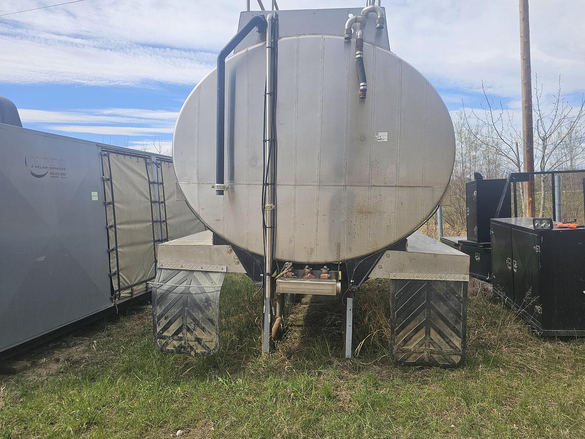 Used STANLESS STEEL WATER TANK 3 COMPARTMENT