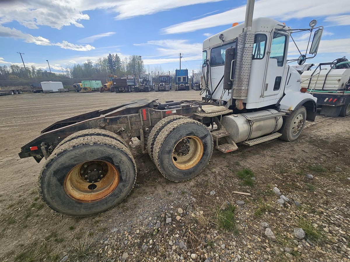 Used YARD TRACTOR AUTO