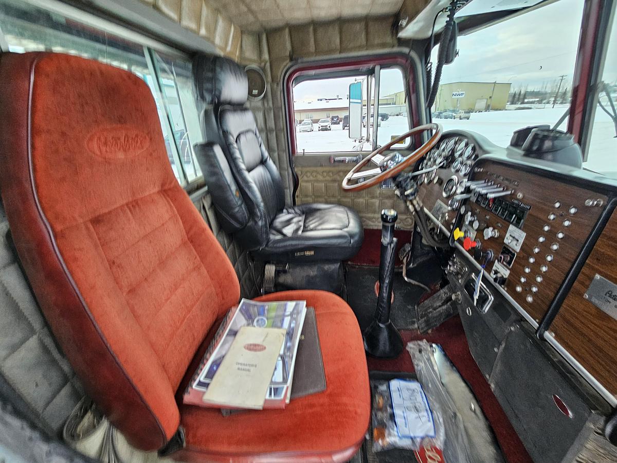 Used 1 owner 1986 PETE 359 6X4