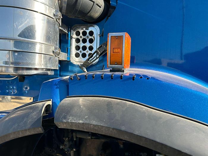 Used HARD TO FIND TANDEM TRI T800 4596T PICKER TRUCK AND HIGHBOY