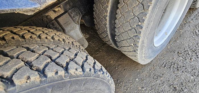 Used LOW HOUR MILEAGE KENWORTH VACUUM TRUCK