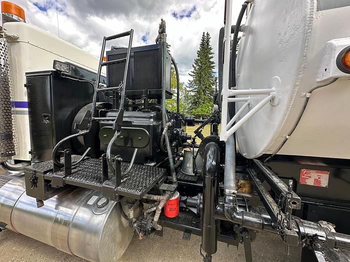 Used 2000 KENWORTH W900 Cube Truck