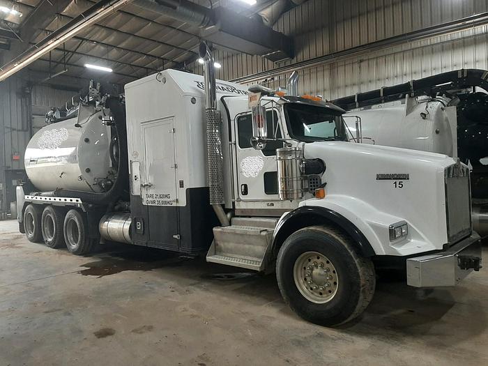 Used 2016 KENWORTH T800 TORNADO HYDROVAC for Sale at 379 PETE'S INC