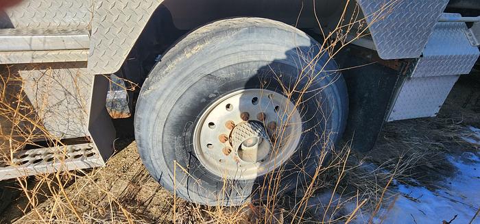 Used MANITEX CRANE 45110T 45 TON LOW MILEAGE