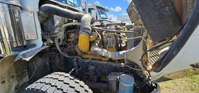 Used CAT STRAIGHT VAC