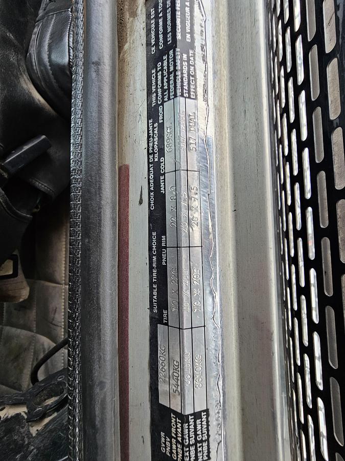 Used 1 owner 1986 PETE 359 6X4