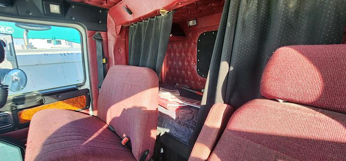 Used MANITEX CRANE 45110T 45 TON LOW MILEAGE