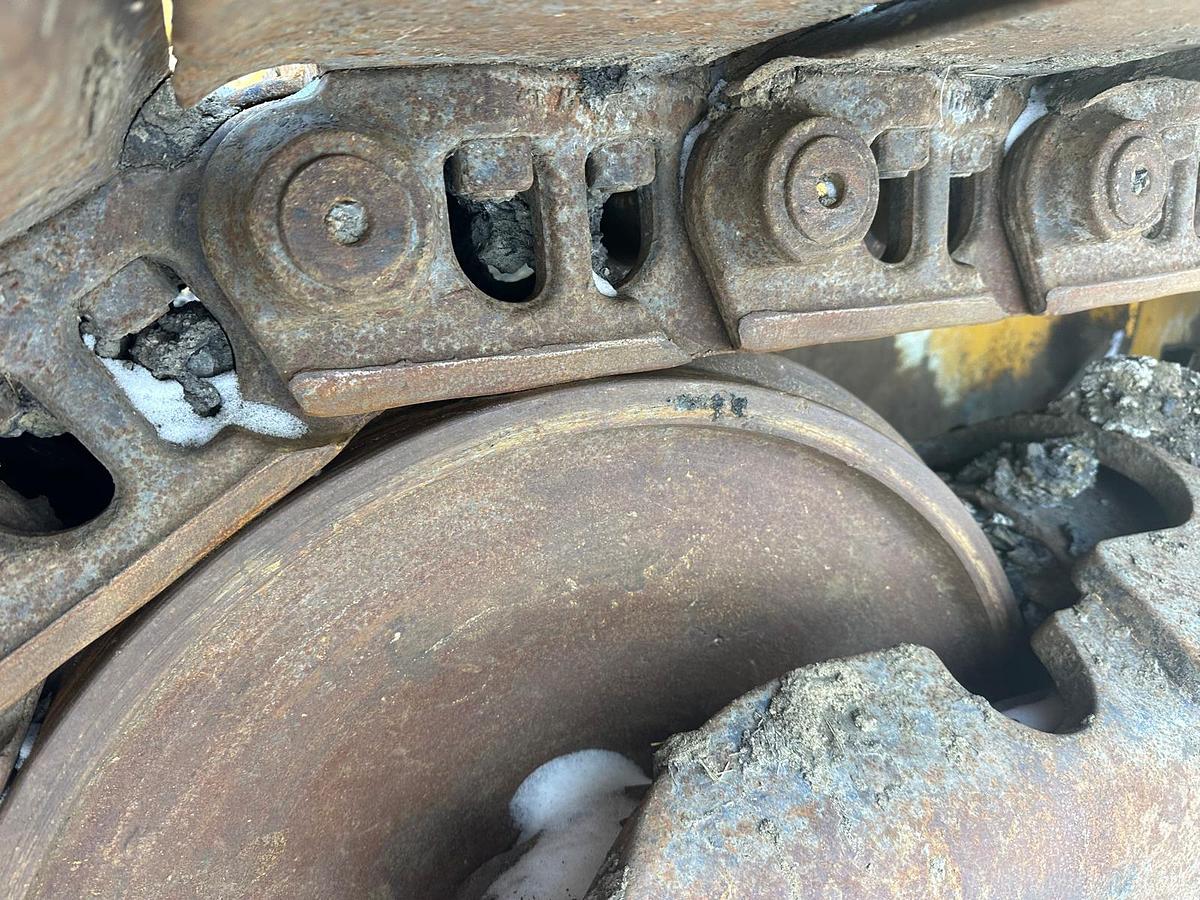 Used CONTRUCTION EQUIPMENT PACKAGE " WILL SEPARATE " EXCAVATORS , DOZERS , ROCK TRUCKS