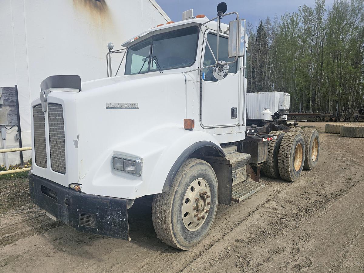 Used YARD TRACTOR AUTO