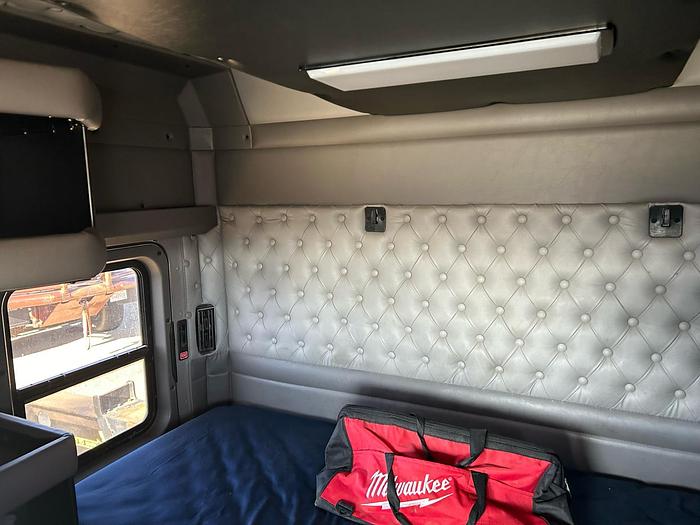 Used HARD TO FIND TANDEM TRI T800 4596T PICKER TRUCK AND HIGHBOY