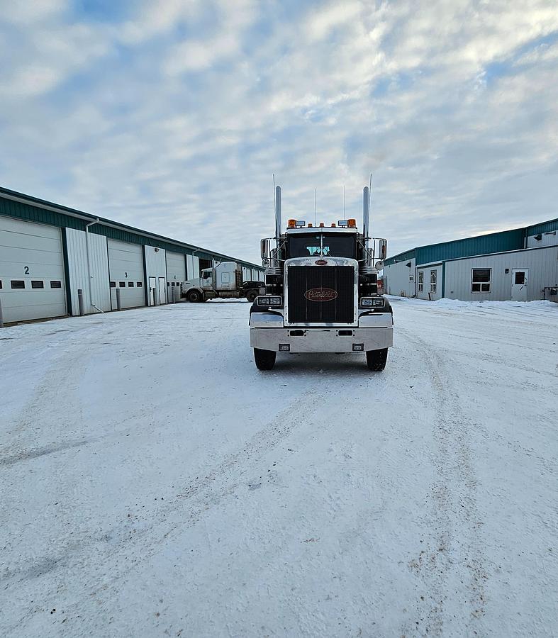Used 1 owner 1986 PETE 359 6X4