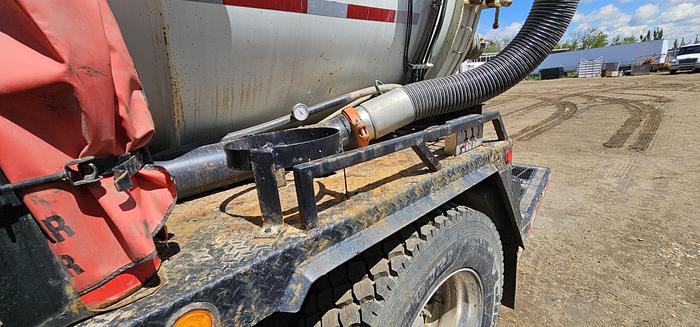 Used CAT STRAIGHT VAC