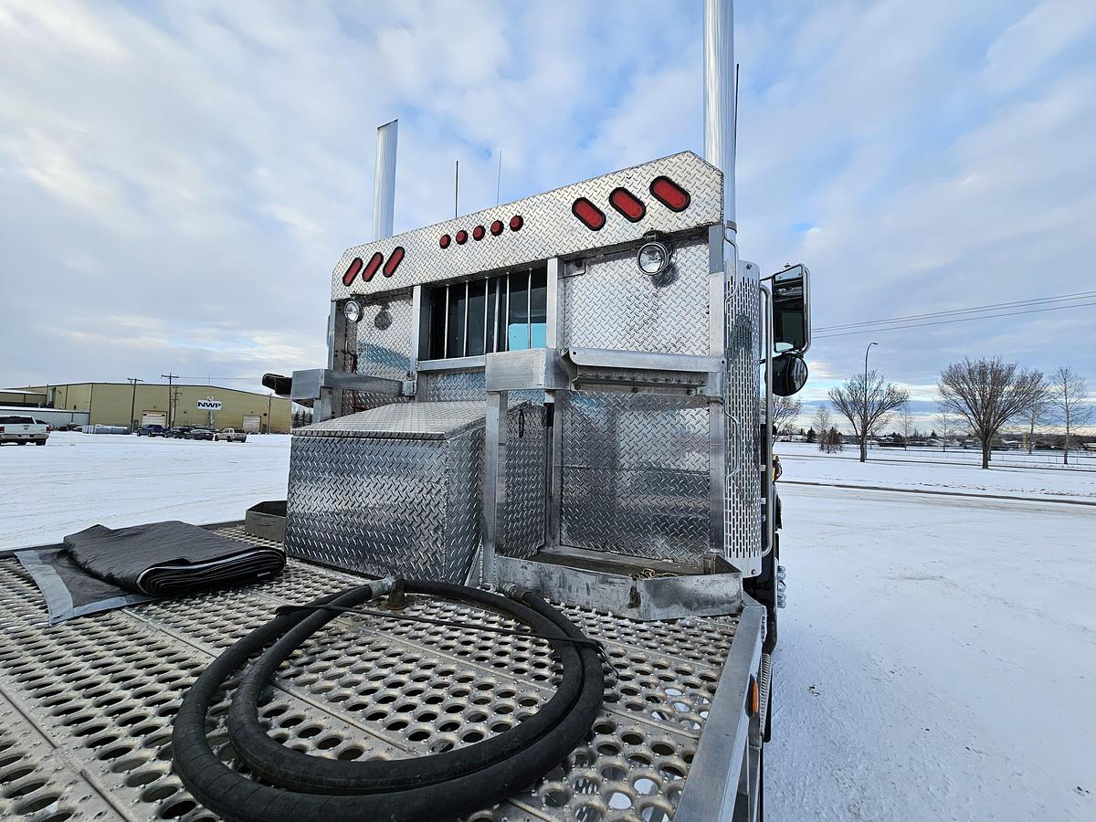 Used 1 owner 1986 PETE 359 6X4