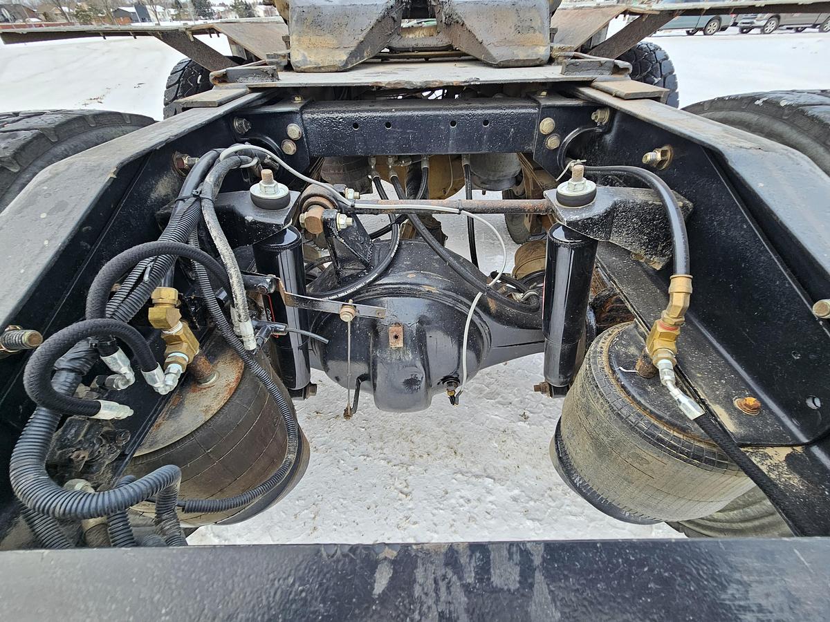 Used 1 owner 1986 PETE 359 6X4