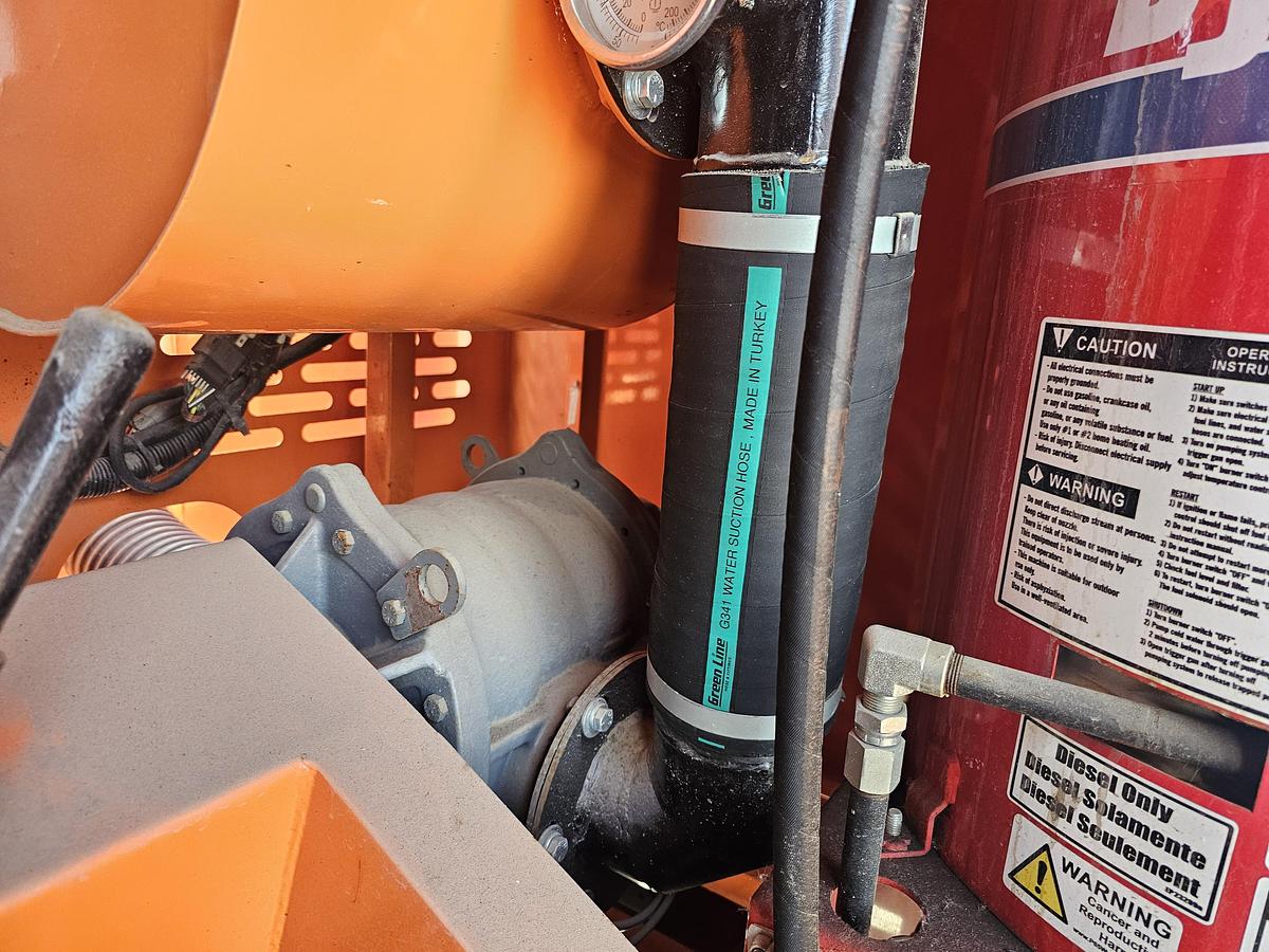 Used LIKE NEW 2022 HYDRO SPADE