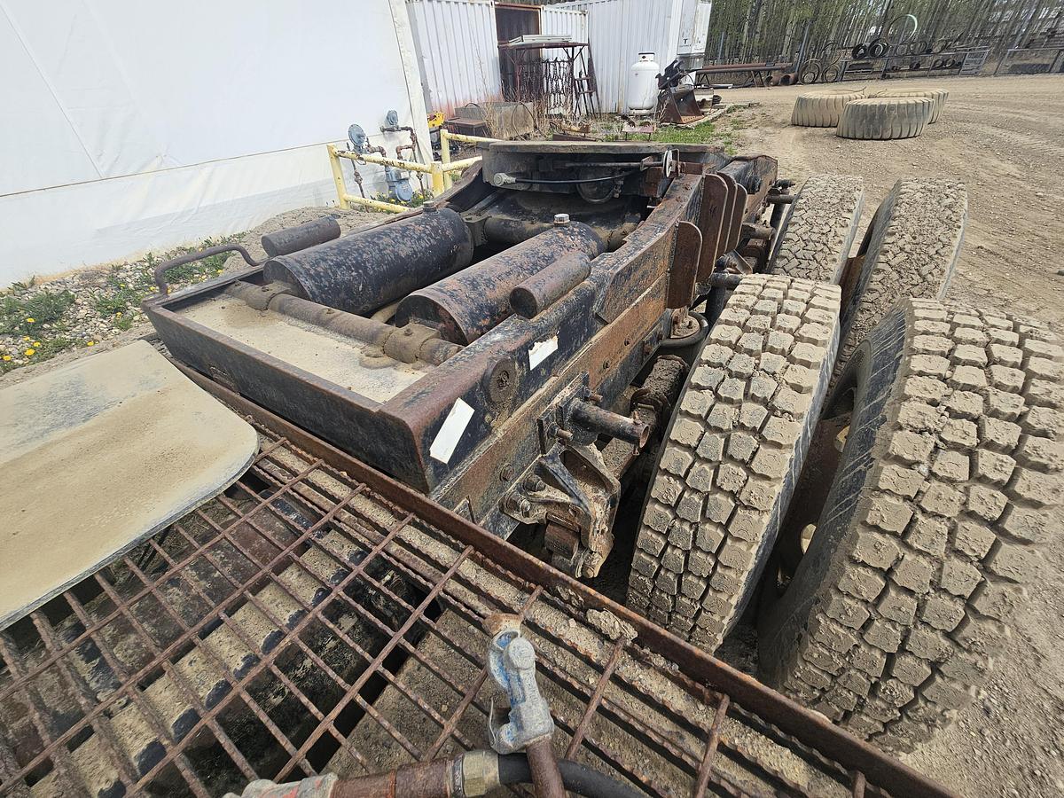 Used YARD TRACTOR AUTO