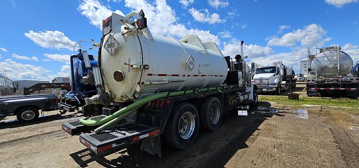 Used CAT STRAIGHT VAC