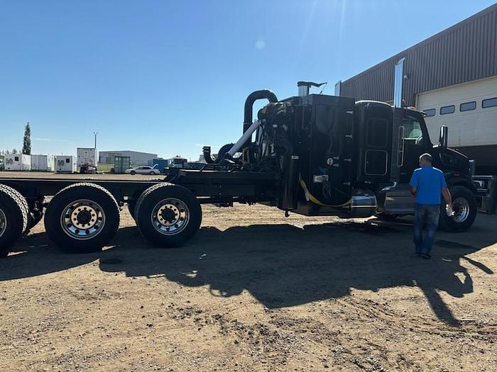 Used ORDER THIS CODED COMBO VAC UNIT WITH BOOM ON NEW CHASSIS .. APPROX 3 WEEKS FOR ORDER CHASSIS ON GROUND