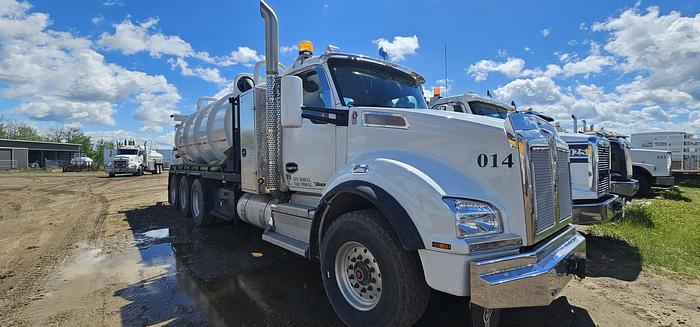 Used LOW HOUR MILEAGE KENWORTH VACUUM TRUCK